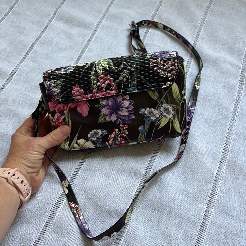 Zara Trafaluc Multicolor Floral Crossbody Bag - Picture 5 of 11